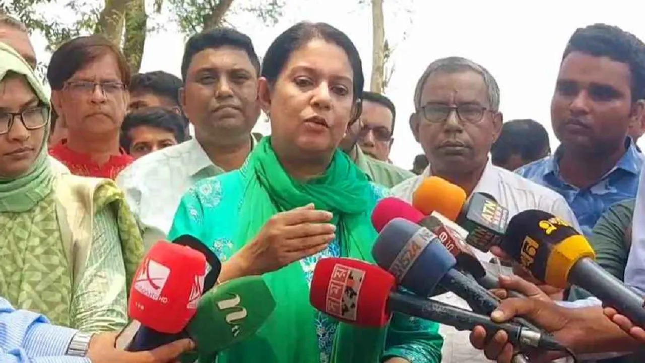বালু ও ভূমিদস্যুতার দৌরাত্ম্য ভয়াবহ রূপ নিয়েছে: উপদেষ্টা রিজওয়ানা