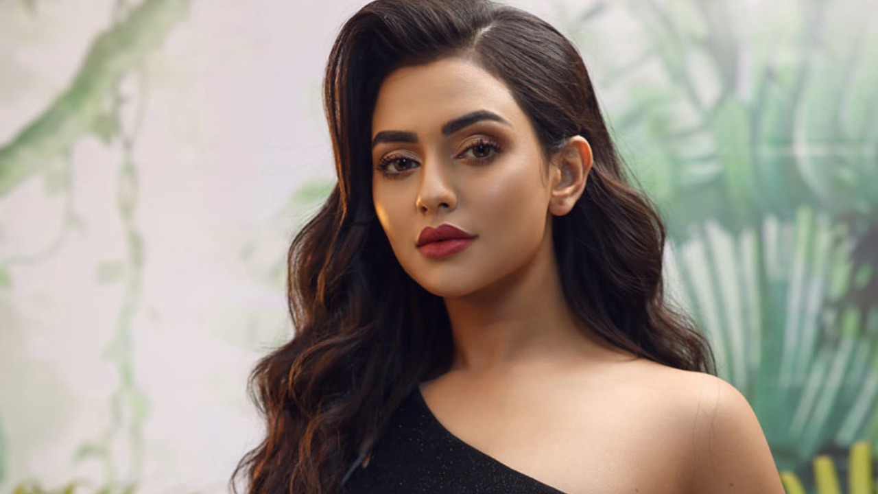 কারামুক্ত অভিনেত্রী নুসরাত ফারিয়া