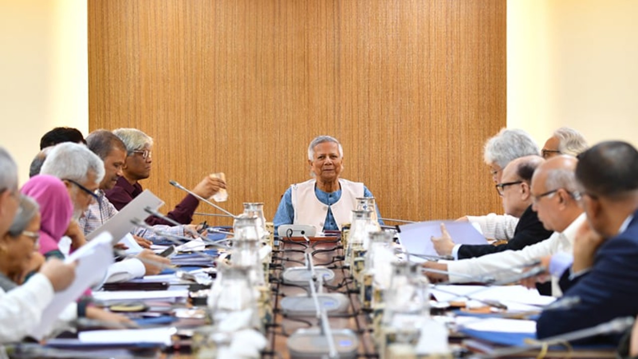 উপদেষ্টা পরিষদের বৈঠকে পাঁচটি গুরুত্বপূর্ণ সিদ্ধান্ত