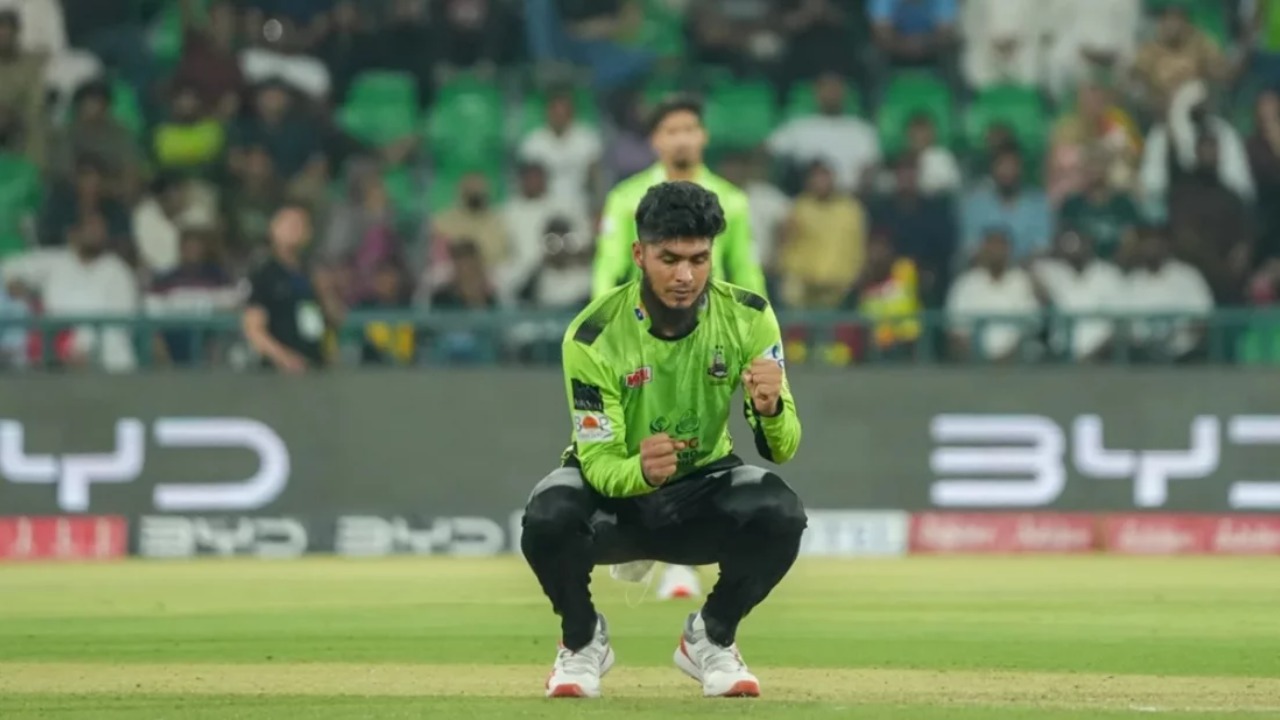 রিশাদের ঘূর্ণিতে লাহোর কালান্দার্স ফাইনালে, ব্যর্থ সাকিব