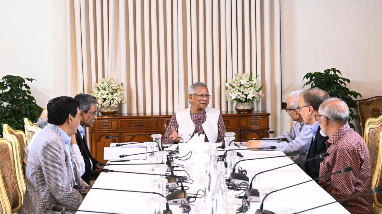 জুনের প্রথম সপ্তাহে রাজনৈতিক দলগুলোর সঙ্গে দ্বিতীয় দফায় আলোচনা শুরু করবে ঐকমত্য কমিশন