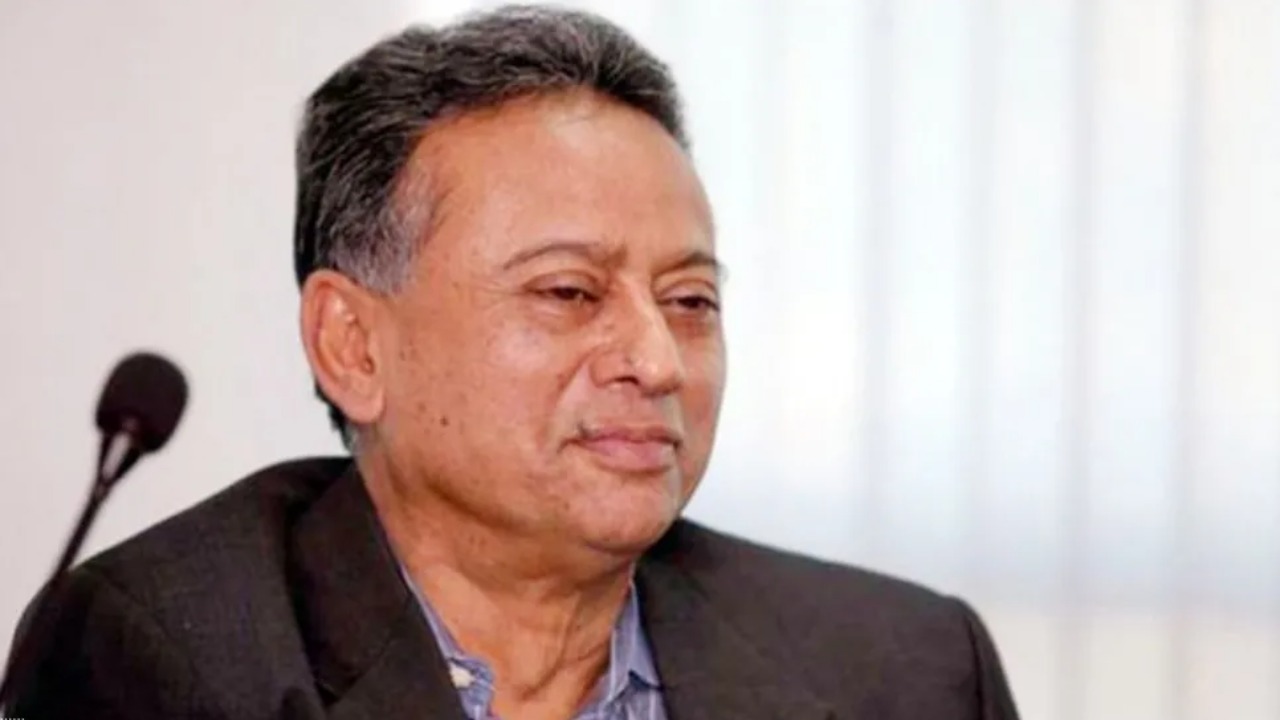 "পরিবর্তনশীল মানুষের আকাঙ্ক্ষা পূরণের রাজনীতি করতে হবে" — আমীর খসরু