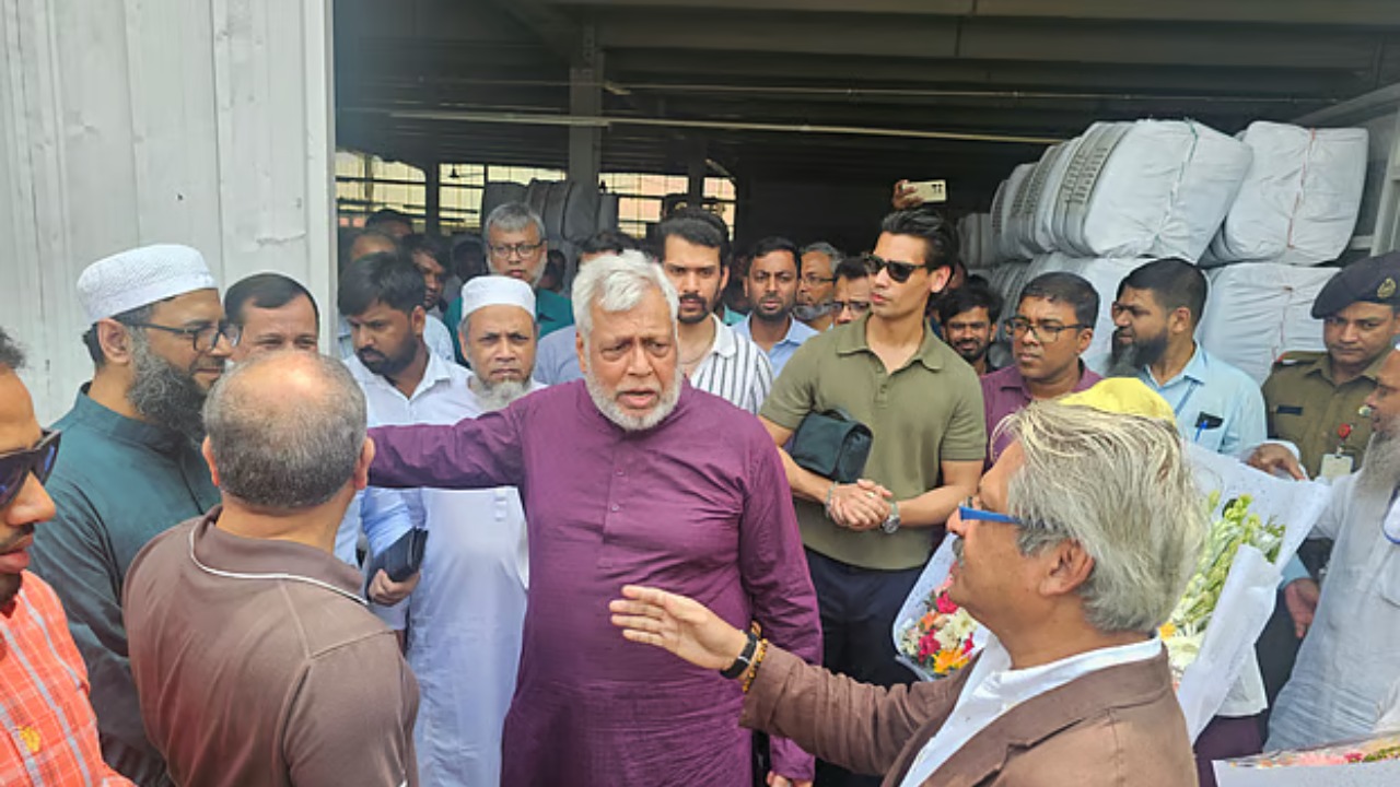 আজ থেকেই শিল্পকারখানায় গ্যাস সরবরাহ বাড়বে: জ্বালানি উপদেষ্টা