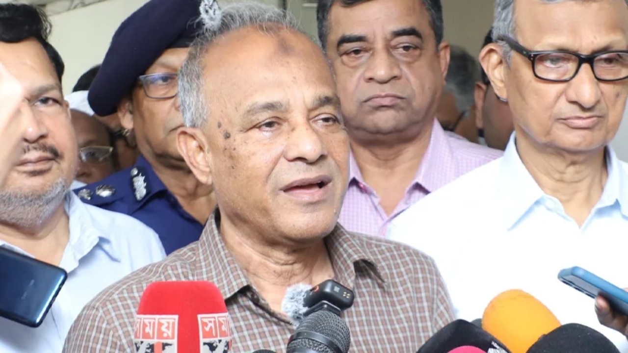 ঈদে দূরপাল্লার পরিবহনে ডাকাতি রোধে যাত্রীদের ছবি বাধ্যতামূলক: স্বরাষ্ট্র উপদেষ্টা