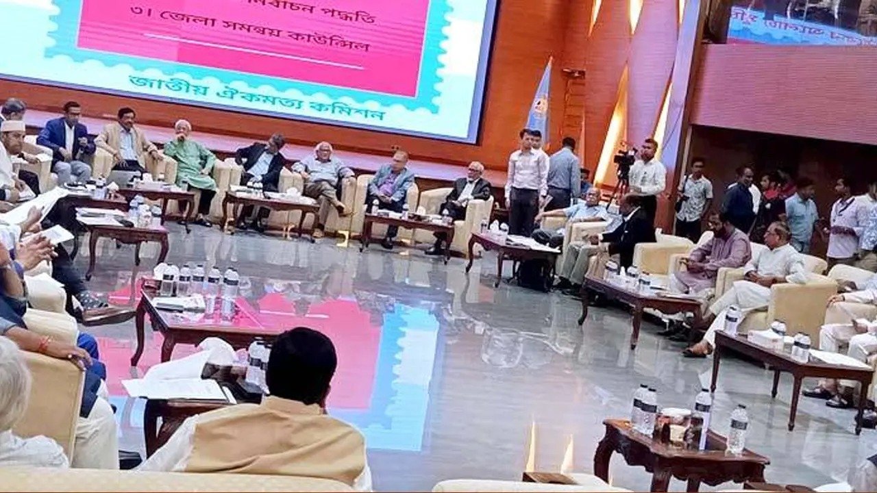 জাতীয় ঐকমত্য সংলাপে অংশ নিল জামায়াতে ইসলামী, বিএনপির সঙ্গে সৌজন্য বিনিময়