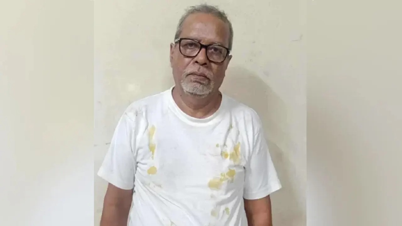 'রাতের ভোট' ইস্যুতে সাবেক সিইসি নূরুল হুদার বিরুদ্ধে মামলা, ১০ দিনের রিমান্ড চায় পুলিশ