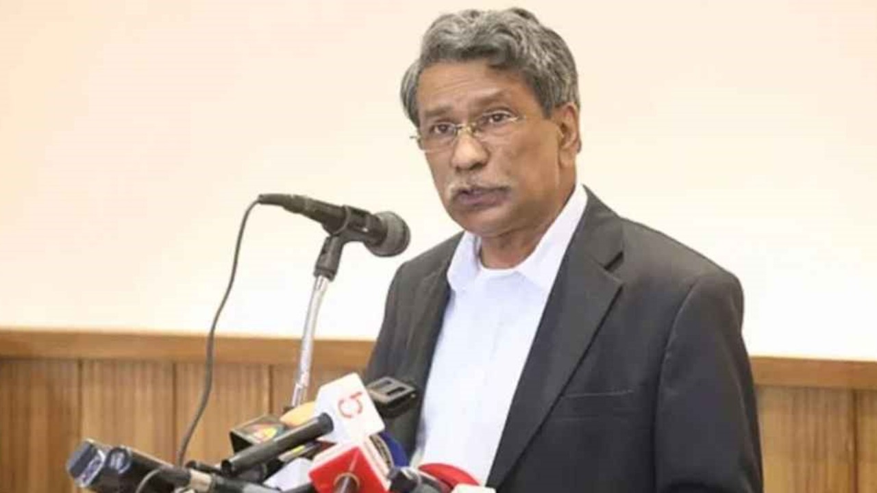 চার চ্যালেঞ্জ মোকাবিলায় ব্যর্থ হলে অস্থিতিশীলতার ঝুঁকিতে পড়বে দেশ: অধ্যাপক আলী রীয়াজ