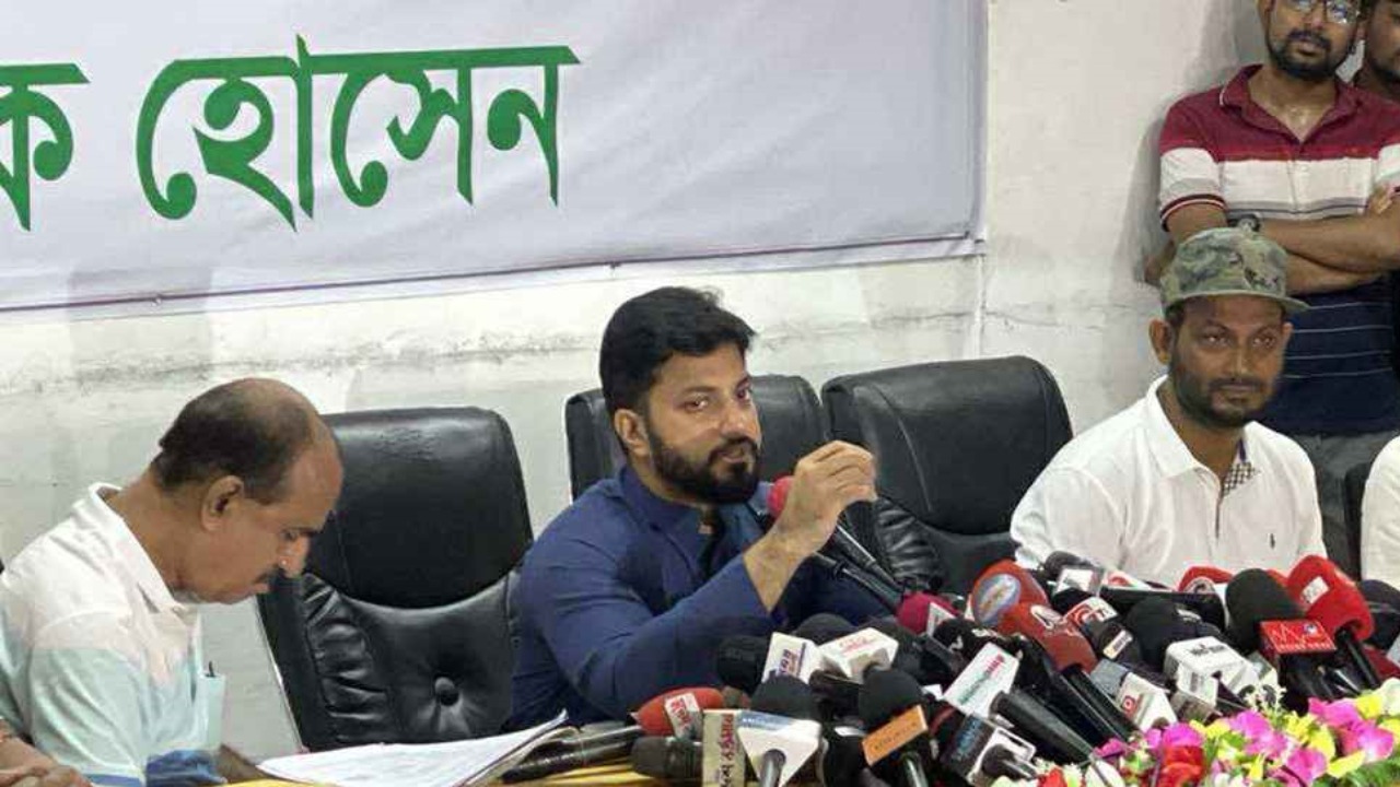 উপদেষ্টা আসিফ মাহমুদকে কড়া হুঁশিয়ারি দিলেন ইশরাক হোসেন