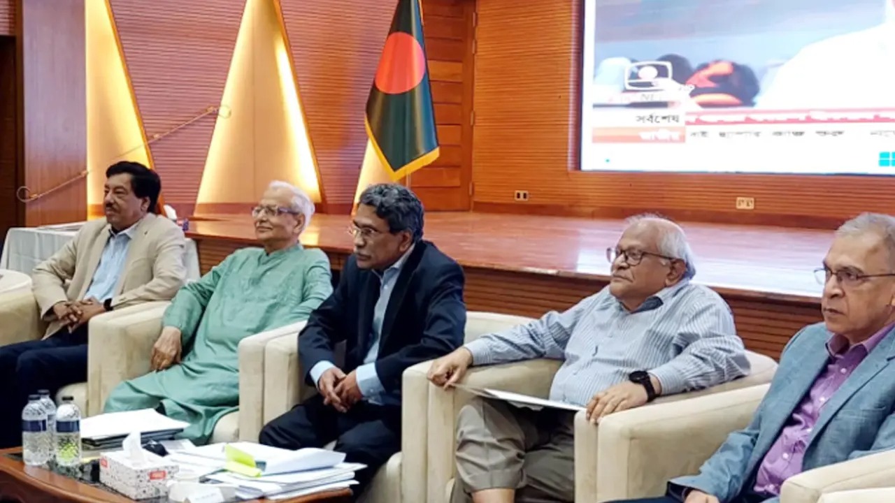 আপত্তির মুখে এনসিসি প্রস্তাব থেকে সরে দাঁড়াল ঐকমত্য কমিশন