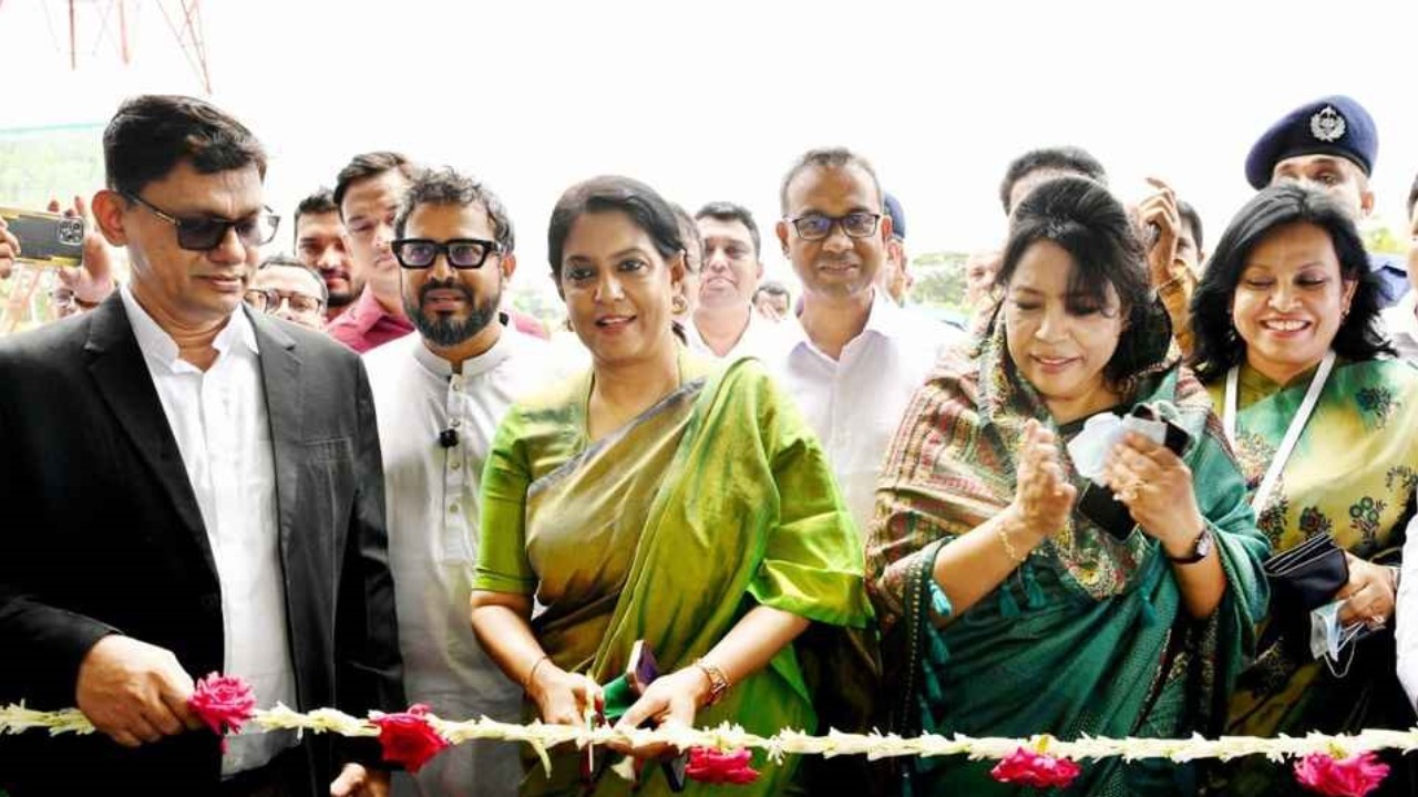 “পলিথিন নয়, পরিবেশবান্ধব বিকল্পই ভবিষ্যৎ”—পরিবেশ উপদেষ্টা রিজওয়ানা হাসান