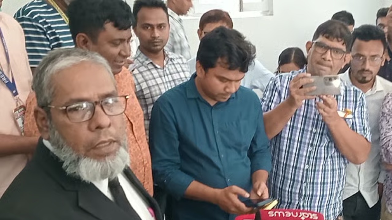 শেখ হাসিনার বিরুদ্ধে আনা ৫ অভিযোগ 'সঠিক নয়' — ট্রাইব্যুনালে রাষ্ট্রনিযুক্ত আইনজীবীর দাবি