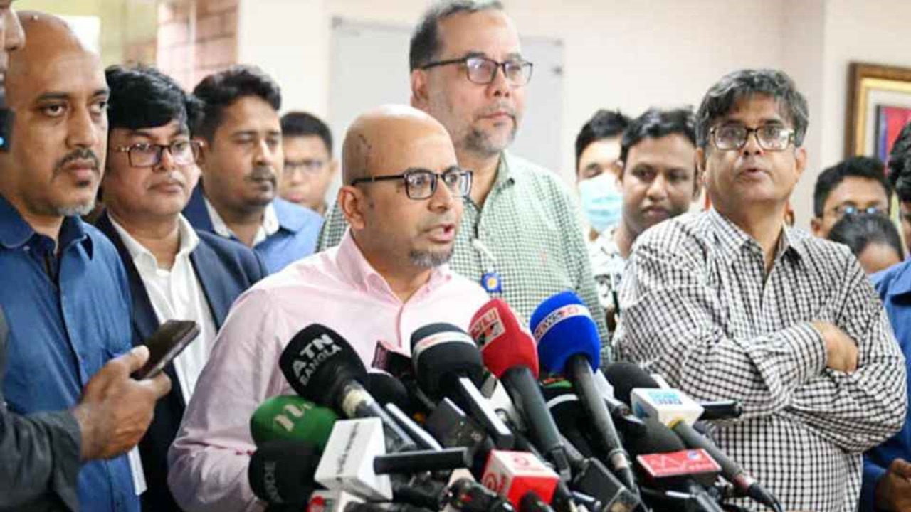 "স্বার্থান্বেষী কমিউনিকেশন মাফিয়াদের রোষানলে পড়েছি": ফয়েজ আহমদ তৈয়্যবের অভিযোগ
