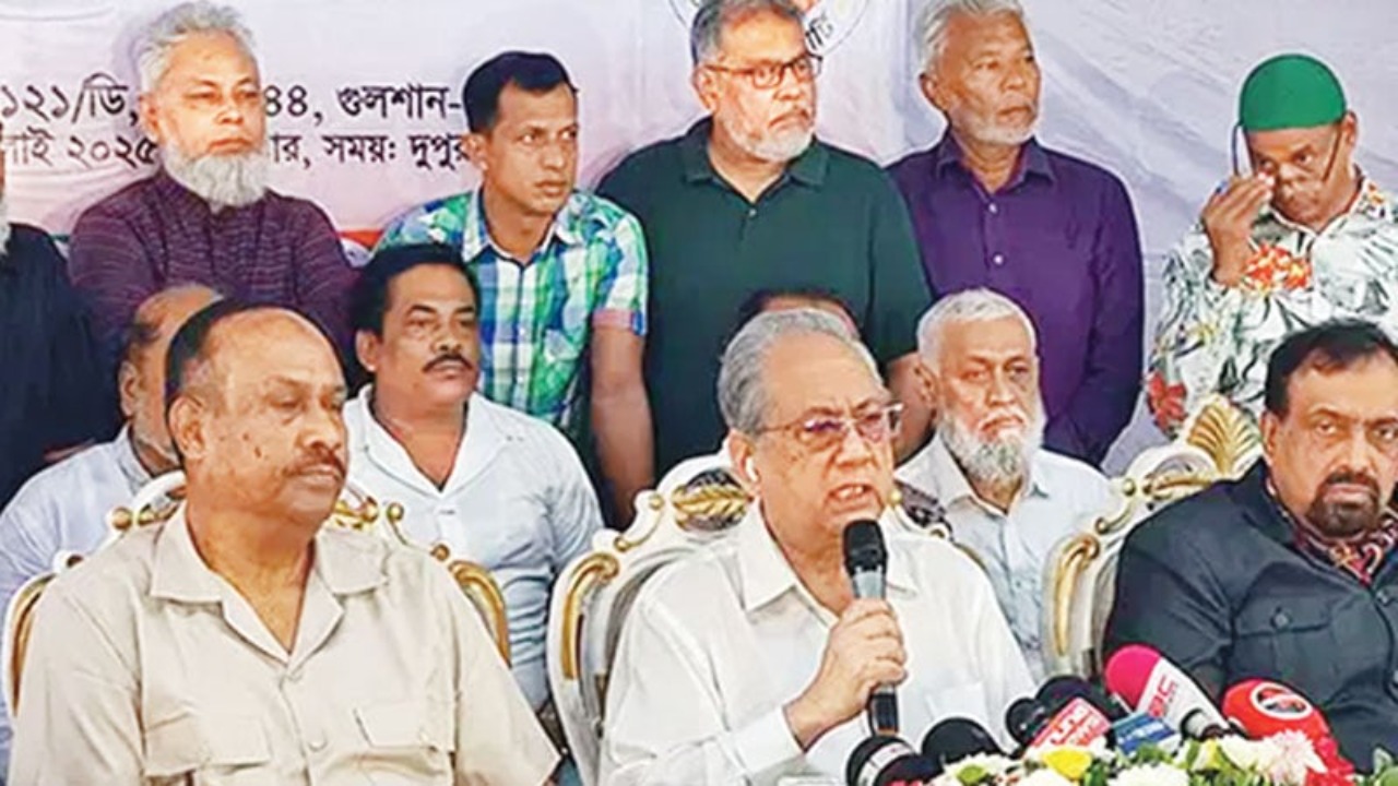 জি এম কাদেরের সিদ্ধান্ত মানছেন না জাপা বিরোধীরা, চূড়ান্ত বিভক্তির পথে দল