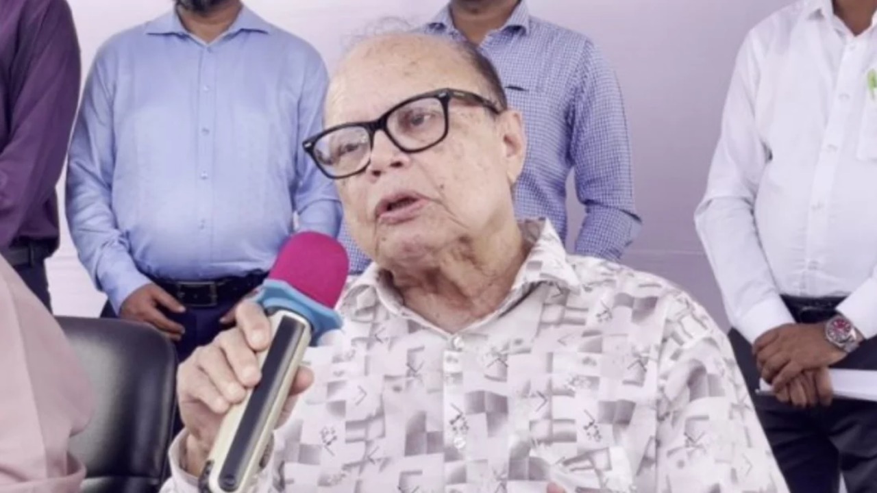 আগস্ট থেকে ১৫ টাকা কেজি দরে চাল পাবে ৫৫ লাখ পরিবার: খাদ্য উপদেষ্টার ঘোষণা