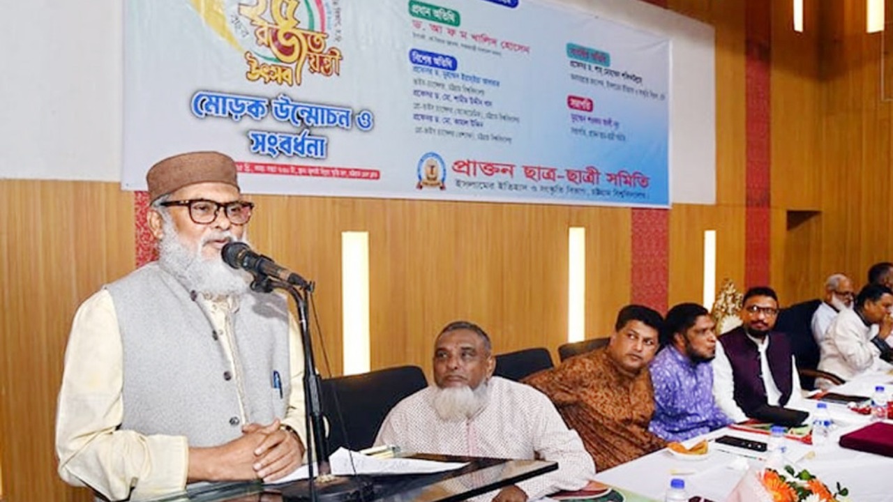 শিক্ষার পরিবেশ রক্ষায় ‘দুর্বৃত্তায়নের রাজনীতি’ বন্ধের আহ্বান ধর্ম উপদেষ্টার