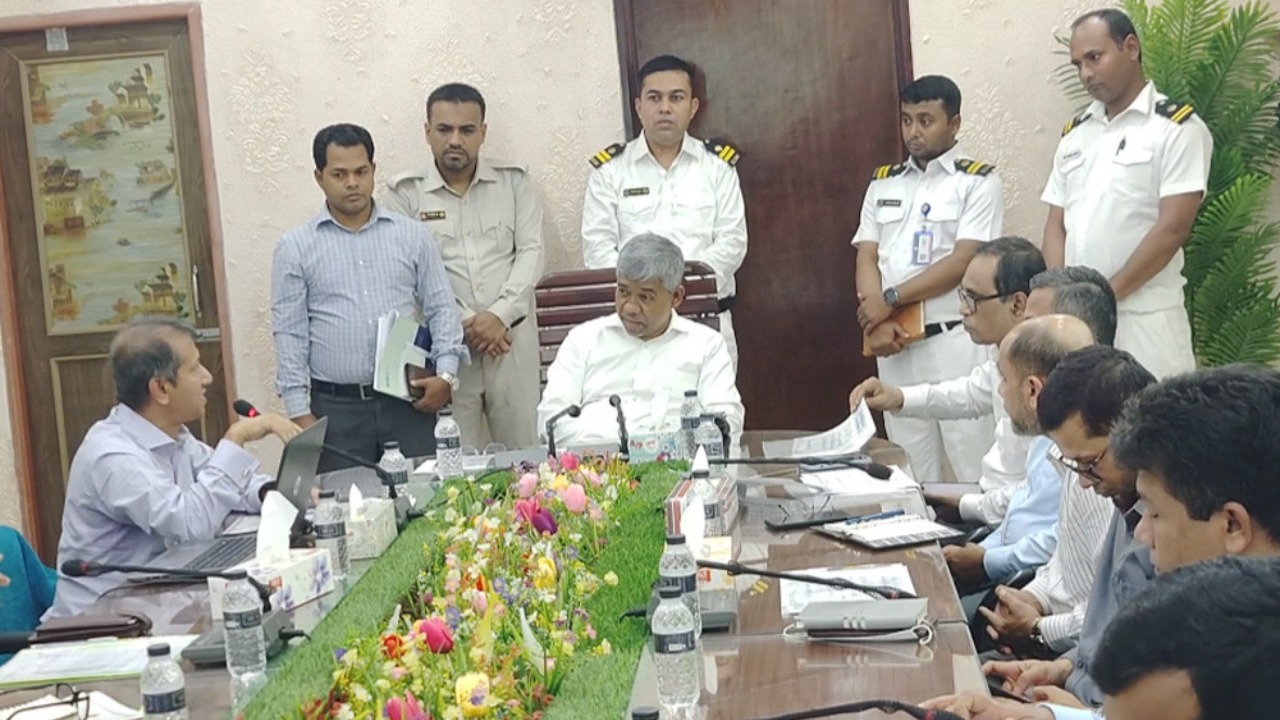 মোংলা কাস্টমসের সক্ষমতা বাড়াতে পরিকল্পনায় এনবিআর: ব্যবসায়ীদের আমদানিতে আগ্রহী হওয়ার আহ্বান