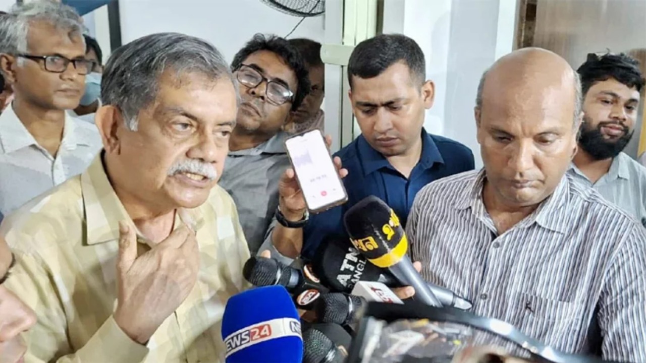 “পদত্যাগের ইচ্ছা নেই, সরকার বললে চলে যাবো” — শিক্ষা উপদেষ্টা সি আর আবরার