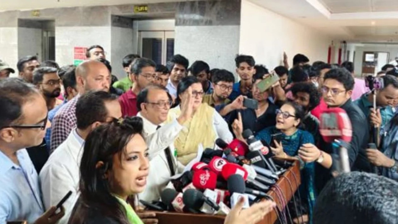 উত্তরায় বিমান দুর্ঘটনায় দগ্ধ আটজনের অবস্থা আশঙ্কাজনক: বার্ন ইনস্টিটিউট পরিচালক