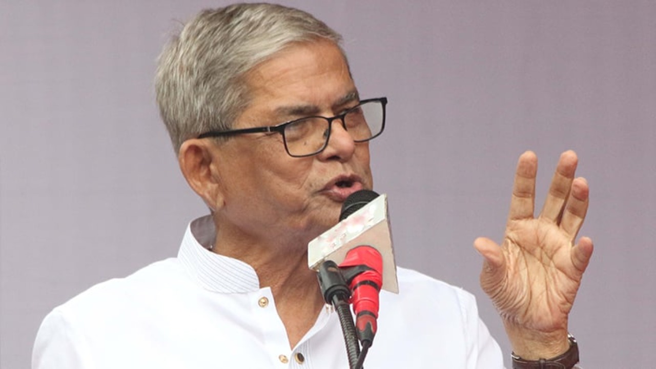 “রাজনৈতিক সংকটের জন্য শতভাগ দায়ী খায়রুল হক”: মির্জা ফখরুল