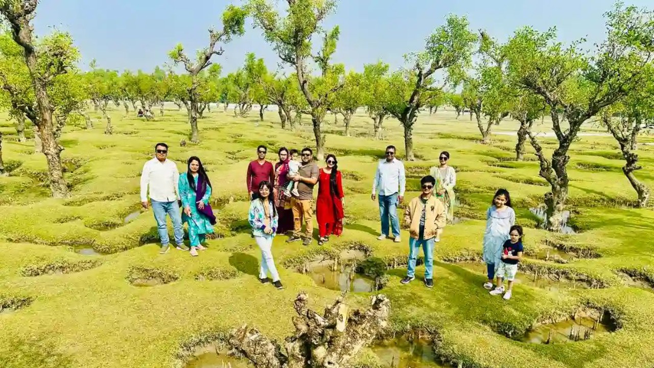 নিদ্রা সমুদ্র সৈকত ও চড়: তালতলীর নিঃশব্দ সৌন্দর্যে মুগ্ধ পর্যটকরা