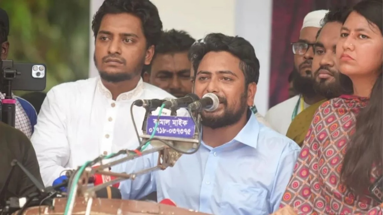 “পুরোনো সিস্টেমে দেশকে আর চলতে দেওয়া হবে না”: এনসিপি আহ্বায়ক নাহিদ ইসলাম
